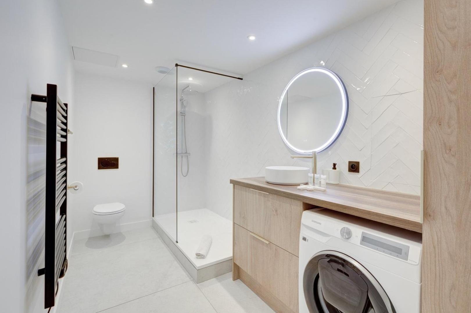 Bluestay 299 - Superb In Parigi